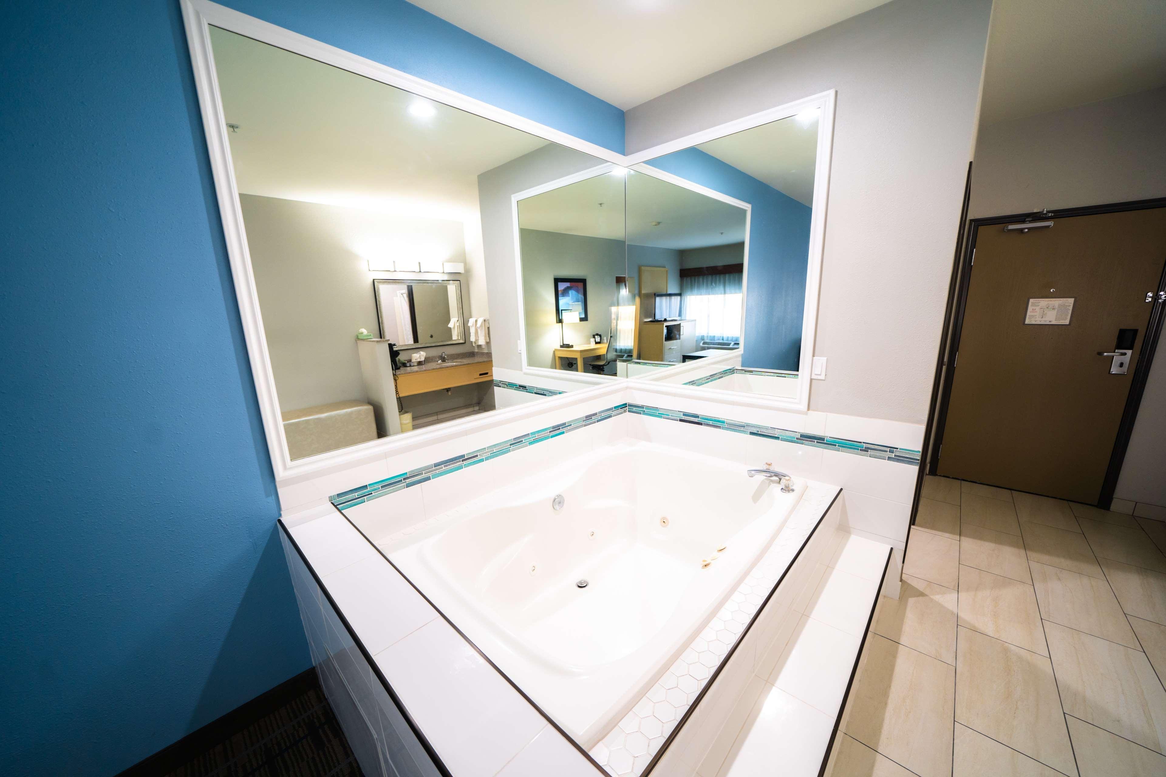 Best Western Brigham City Inn & Suites Esterno foto